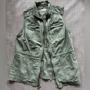 Merona Olive Green Khaki 100% cotton Vest size Medium